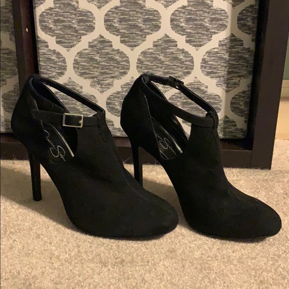 Jessica Simpson Shoes - Jessica Simpson Black Suede Pumps